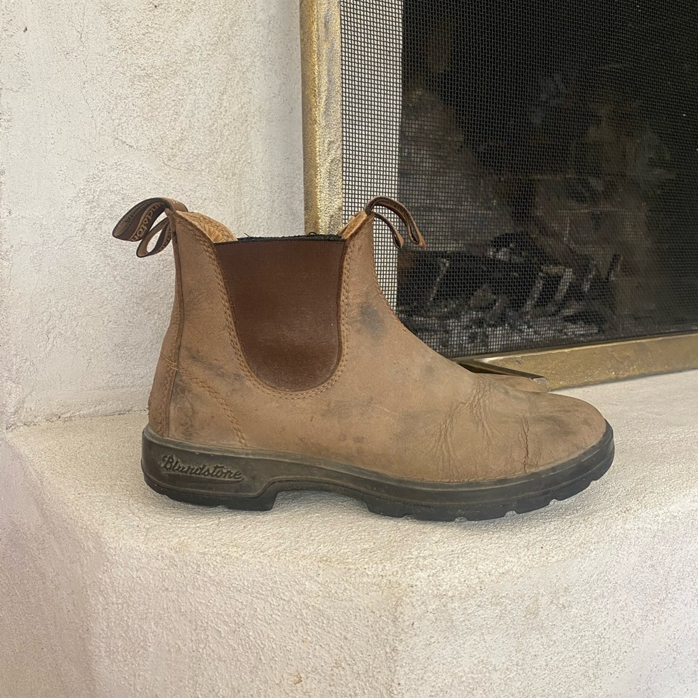 Women’s Chelsea Blundstone Boots